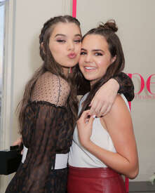 Bailee-Madison--harper-x-Harpers-BAZAAR-May-Issue-Event--16.jpg