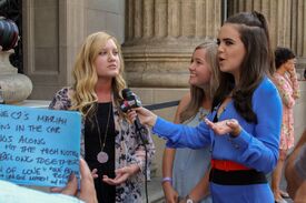 bailee-madison-at-el-captain-theatre-in-hollywood-06-29-2016_19.jpg