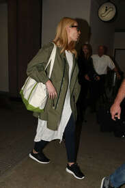 Iggy-Azalea---Arrives-at-LAX-Airport--07.jpg