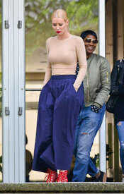 Iggy-Azalea--Leaving-the-iHeart-Radio-Station--04.jpg