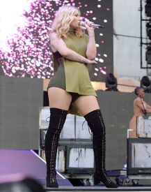 iggy-azalea-performs-at-102.7-kiss-fm-s-2016-wango-tango-in-carson-05-14-2016_5.jpg