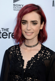 Lily Collins_11.jpg