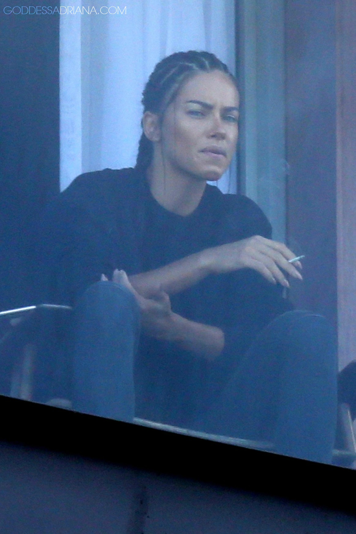 Adriana lima smoking