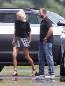 tswift170616BZNimage6.jpg