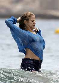 Shakira.2.jpg