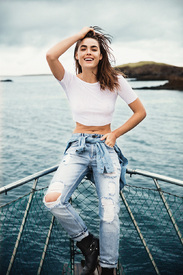glamour_iceland_june_015.jpg