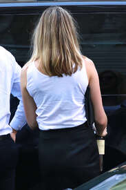 Kate-Upton-in-Black-Mini-Skirt--26.jpg