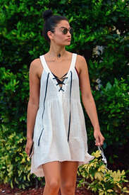 Shanina-Shaik-in-Short-Dress--21.jpg