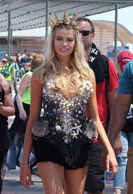 Hailey-Clauson--34th-Annual-Mermaid-Parade--11.jpg