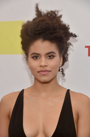 zazie-beetz-deadpool-1489160782.jpg