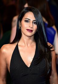 sair-khan-at-itv-60th-anniversary-gala-in-london-11-19-2015_2.jpg