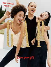 ADS_GAP_HOLIDAY16_YUKA4.jpg