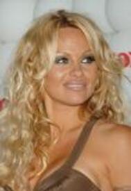 PamelaAnderson_2.jpg