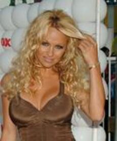 PamelaAnderson_7.jpg