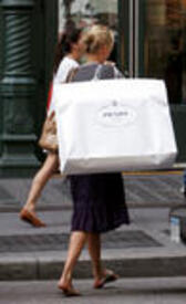 th_Uma_Thurman_candids.jpg