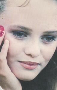 post-8181-1184579907_thumb.jpg