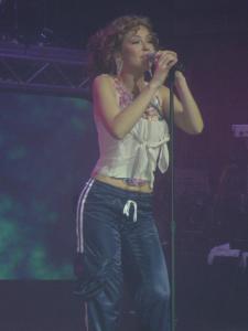 2001707077422754447_rs.jpg