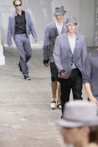 Louis_20Vuitton_20Spring_20Summer_202009_20Mens_20Runway_20Pictures_20_754__jpg.jpg