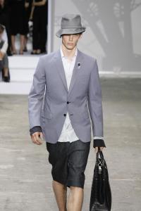 Louis_20Vuitton_20Spring_20Summer_202009_20Mens_20Runway_20Pictures_20_472__jpg.jpg