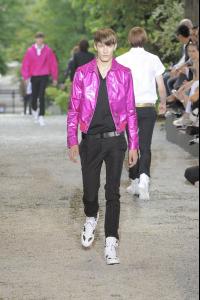 Dior_20Homme_20High_20Quality_20Spring_20Summer_202009_20Mens_20Runway_20Pictures_20_476__jpg.jpg