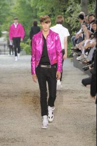 Dior_20Homme_20High_20Quality_20Spring_20Summer_202009_20Mens_20Runway_20Pictures_20_478__jpg.jpg