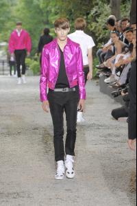 Dior_20Homme_20High_20Quality_20Spring_20Summer_202009_20Mens_20Runway_20Pictures_20_479__jpg.jpg