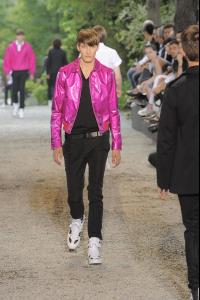 Dior_20Homme_20High_20Quality_20Spring_20Summer_202009_20Mens_20Runway_20Pictures_20_480__jpg.jpg