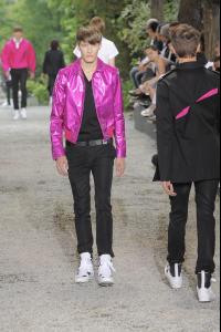 Dior_20Homme_20High_20Quality_20Spring_20Summer_202009_20Mens_20Runway_20Pictures_20_483__jpg.jpg