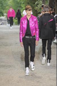 Dior_20Homme_20High_20Quality_20Spring_20Summer_202009_20Mens_20Runway_20Pictures_20_486__jpg.jpg