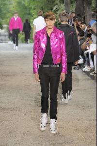 Dior_20Homme_20High_20Quality_20Spring_20Summer_202009_20Mens_20Runway_20Pictures_20_489__jpg.jpg