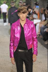 Dior_20Homme_20High_20Quality_20Spring_20Summer_202009_20Mens_20Runway_20Pictures_20_495__jpg.jpg