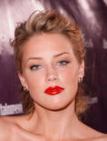 th_Amber_Heard-Comic-Con_2008_Entertainment_Weekly_and_Sci_Fi_Channel_party-01.jpg