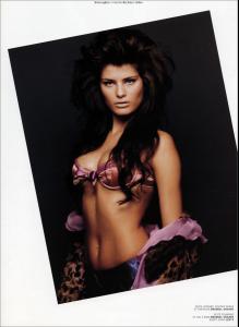 magazine_isabeli_fontana_french_04112205.jpg