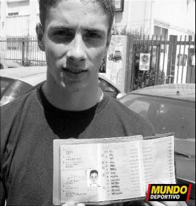 Con_20el_20carnet_20de_20conducir.jpg