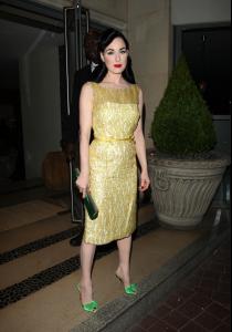 Dita_Von_Teese_leaving_her_hotel_in_London__June_14___Kosty555.info____08.jpg