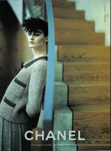 92052_Chanel_FW98_1_122_1024lo.jpg