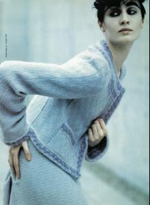 92056_Chanel_FW98_2_122_673lo.jpg