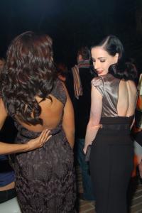 91784_Dita_Von_Teese_celebrity_city_007_122_116lo.JPG