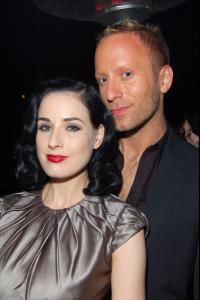 91797_Dita_Von_Teese_celebrity_city_009_122_5lo.JPG