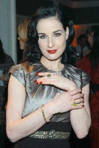 92404_Dita_Von_Teese_celebrity_city_014_122_248lo.JPG