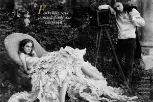 nat_Vogue_Dec03___Alice_In_Wonderland_by_Annie_Leibovitz_LJ__sinfulcesar2.jpg