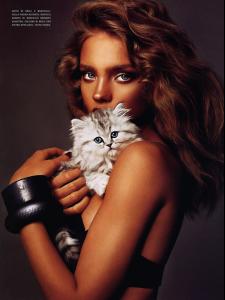 nat_Vogue_IT_Mar_03__Enthralling_by_Mert_Alas___Marcus_Pigott_LJ__sinfulcesar3.jpg