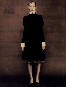 nat_Vogue_IT_Sep02___Elegance_Report_by_Paolo_Roversi_LJ__sinfulcesar2.jpg