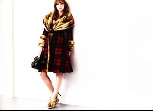 heather_Louis_Vuitton_FW_04_Catalog_modernnight__jssy4ever.jpg