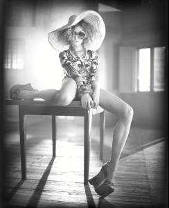 nat_W_Mag_Dez_04__Hollywood___Vine_by_Glen_Luchford_LJ__sinful_cesar3.jpg