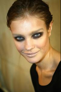 nat_Yves_Saint_Laurent_Spring_2003_Backstage2.jpg