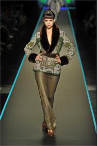 schmid_Jean_Paul_Gaultier_Fall_2008_Haute_Couture.jpg