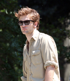 pattinson_9379_02.jpg