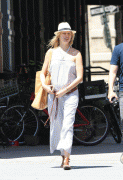 th_2fcd3242263169.gif