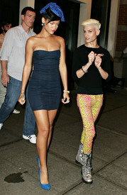 FP_3328178_Rihanna_Blue_CWNY_01_09.jpg